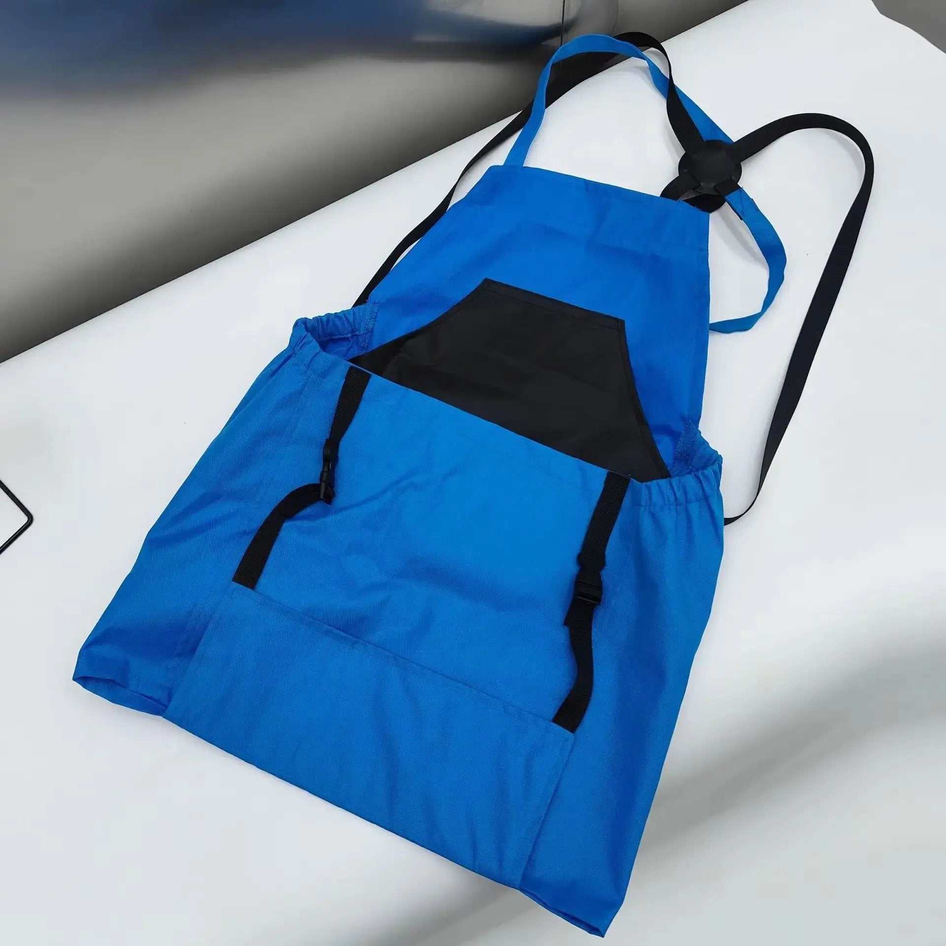 HarvestMate Outdoor Apron – Large Pocket Gardening Apron Backpack for Efficient Harvesting & Tool Storage